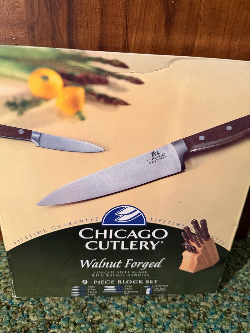 Chicago Cutlery Walnut Forged 9-Piece Knife Block Set - Walnut Handle